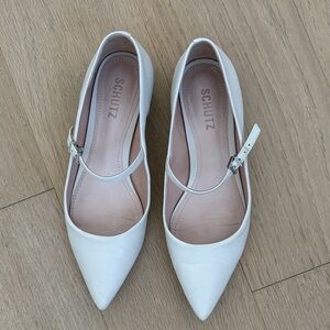 Schutz light creamPointed Toe Heels